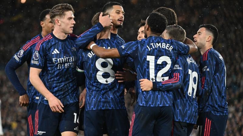 半场：拜仁1-1圣保利，格雷罗扳平，卡尔中柱，洪通吉破门+伤退